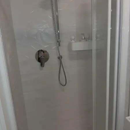 Isepo شقة البندقية