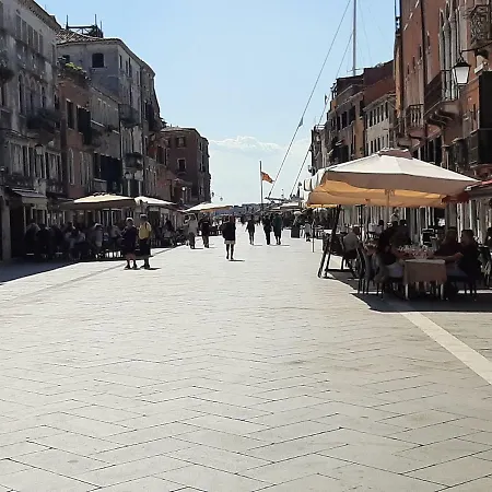 Isepo Venecia