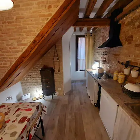Isepo Apartment *